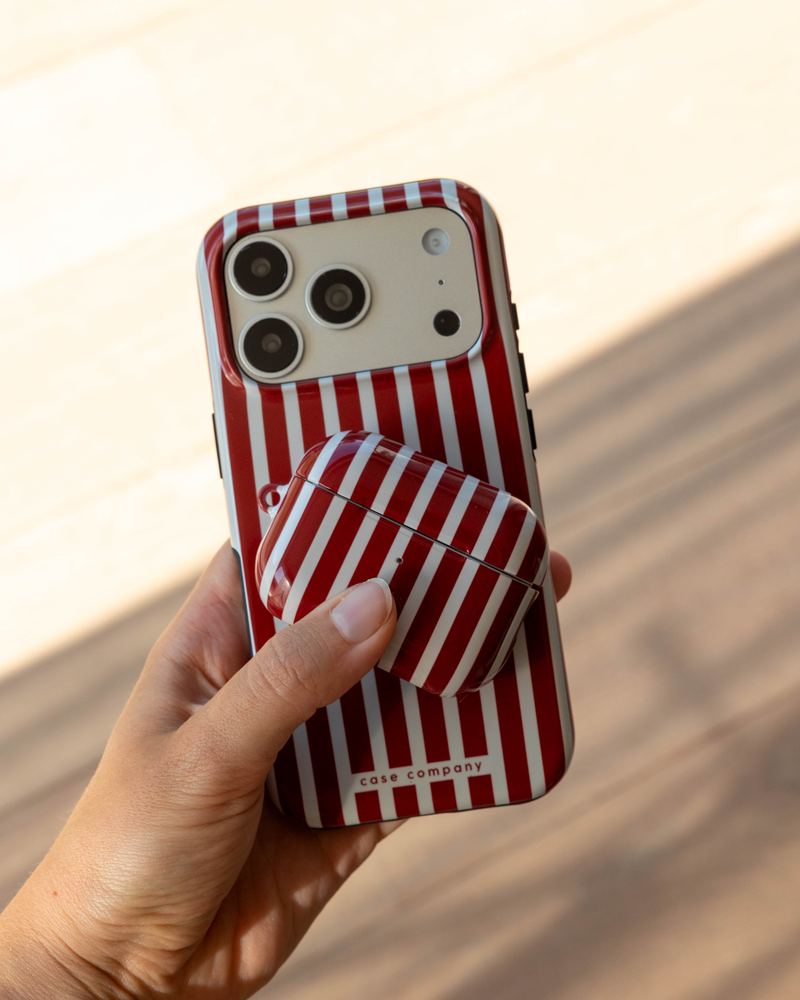 Funda AirPods a juego con una funda de móvil