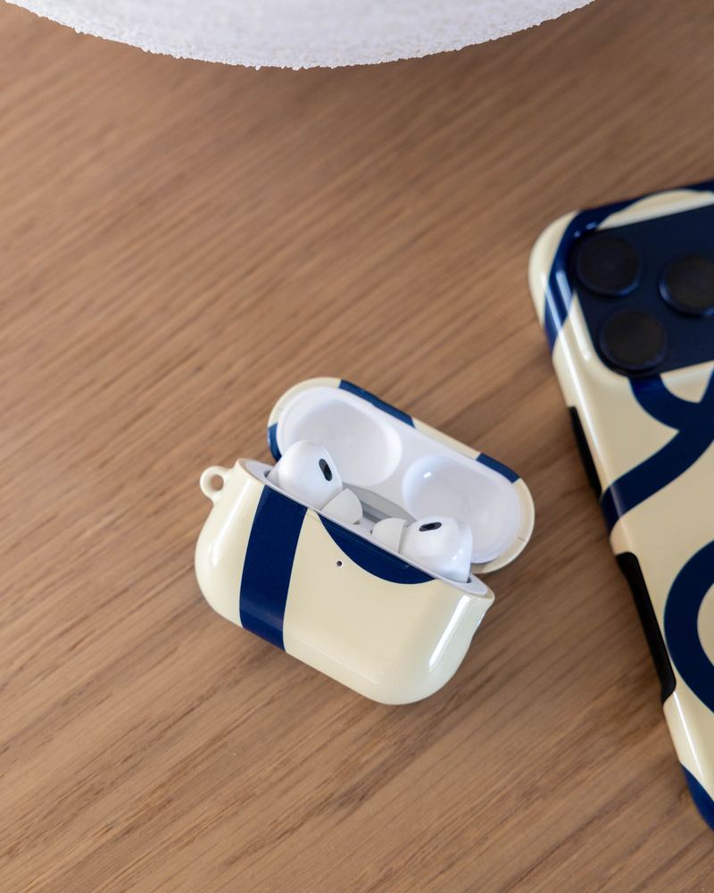 Funda AirPods a juego con una funda de móvil